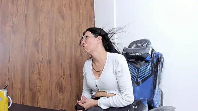 Cleopatra Trans online show from October 9, 6:41 pm