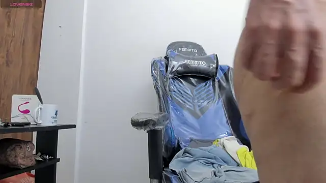 Cleopatra Trans online show from October 17, 7:04 pm