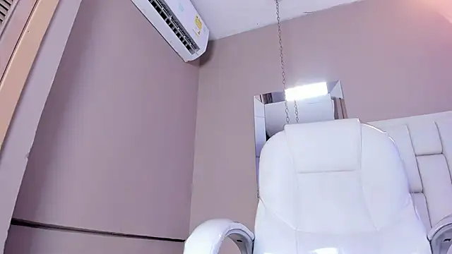  BunnyNaugthy online show from November 19, 12:05 pm