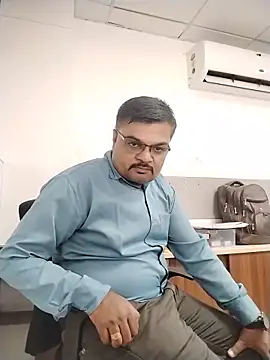 Desi Londa 143 online show from May 26, 5:27 am