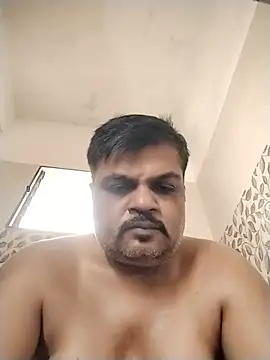 Snapshot of Desi_Londa_143 chatting on June 14, 4:46 am Desi Londa 143 online show from June 14, 4:46 am