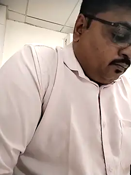 Desi Londa 143 online show from March 18, 5:10 am