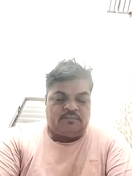 Snapshot of Desi_Londa_143 chatting on October 2, 11:52 pm Desi Londa 143 online show from October 2, 11:52 pm