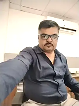Desi Londa 143 online show from May 14, 5:37 am
