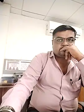 Snapshot of Desi_Londa_143 chatting on September 15, 5:30 am Desi Londa 143 online show from September 15, 5:30 am