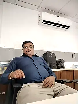 Desi Londa 143 online show from December 19, 8:49 am