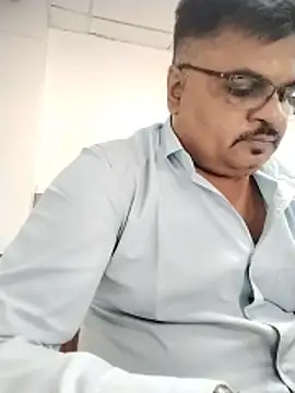 Desi Londa 143 online show from May 21, 3:42 pm
