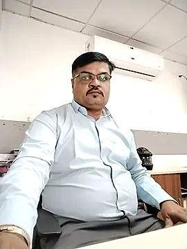 Desi Londa 143 online show from December 4, 5:50 am