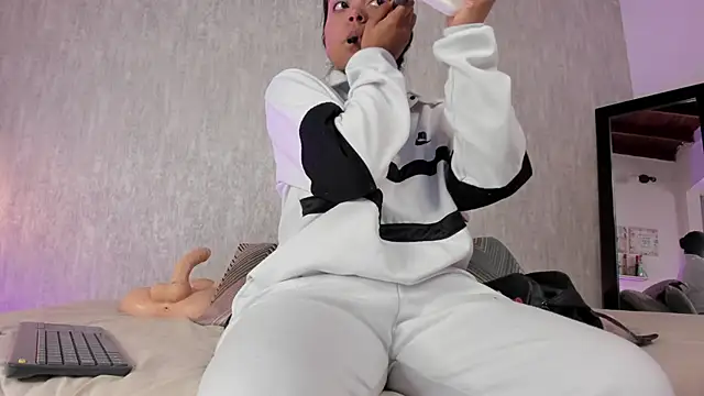 Eva Zc online show from November 6, 12:53 pm