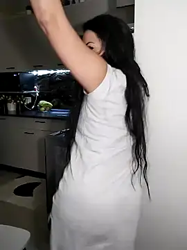 hot-babygirl online show from March 4, 9:11 pm