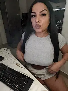 Snapshot of hot-babygirl chatting on July 12, 8:53 pm hot-babygirl online show from July 12, 8:53 pm