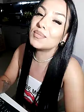 hot-babygirl online show from April 20, 7:26 pm