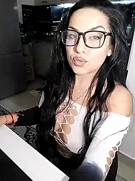 Snapshot of hot-babygirl chatting on December 17, 7:30 pm hot-babygirl online show from December 17, 7:30 pm