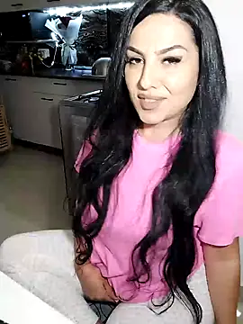 hot-babygirl online show from April 15, 7:51 pm