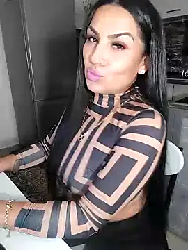 Snapshot of hot-babygirl chatting on December 5, 8:17 pm hot-babygirl online show from December 5, 8:17 pm