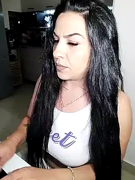 hot-babygirl online show from April 13, 6:12 pm