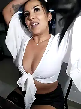 Snapshot of hot-babygirl chatting on October 16, 9:01 pm hot-babygirl online show from October 16, 9:01 pm