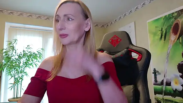 HotLana69 online show from May 3, 5:27 pm