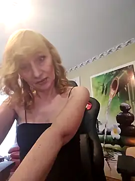 Snapshot of HotLana69 chatting on March 18, 3:55 pm HotLana69 online show from March 18, 3:55 pm