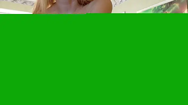 Snapshot of HotLana69 chatting on September 17, 11:12 am HotLana69 online show from September 17, 11:12 am