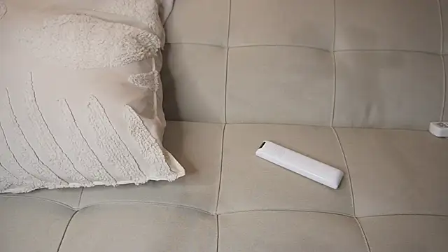 bunnycuteshy online show from April 14, 12:32 pm