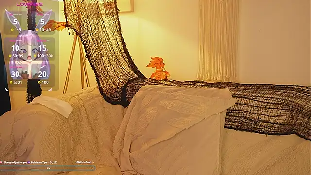 bunnycuteshy online show from November 4, 2:32 pm