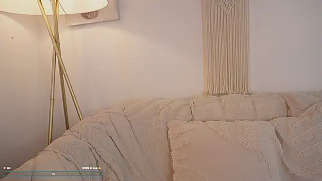 bunnycuteshy online show from November 29, 1:44 pm