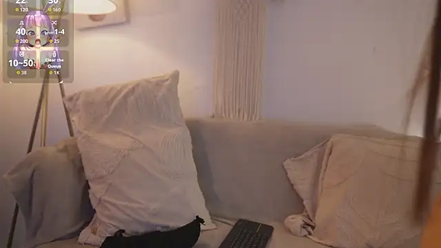 bunnycuteshy online show from February 12, 1:44 pm