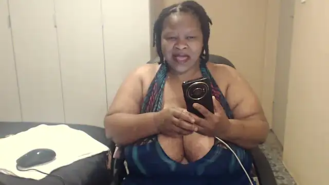 sweetnoziexx online show from October 20, 6:37 am