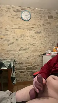 Snapshot of yann2392 chatting on December 17, 3:17 pm yann2392 online show from December 17, 3:17 pm