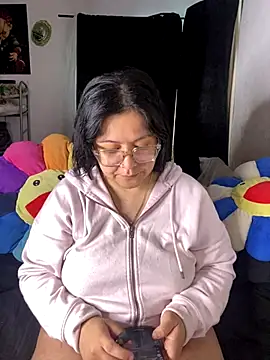 Snapshot of MsConejitaa chatting on October 26, 5:13 pm MsConejitaa online show from October 26, 5:13 pm