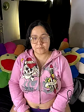 Snapshot of MsConejitaa chatting on December 2, 5:14 pm MsConejitaa online show from December 2, 5:14 pm