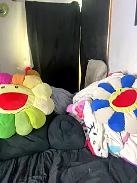 Snapshot of MsConejitaa chatting on December 1, 5:47 pm MsConejitaa online show from December 1, 5:47 pm