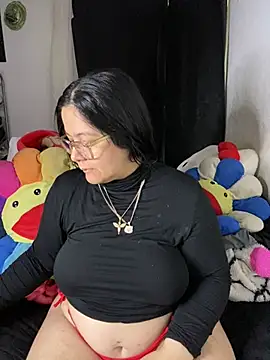 MsConejitaa online show from May 1, 4:01 pm