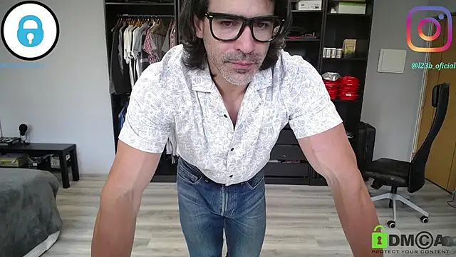 samricci21 online show from April 12, 11:02 am