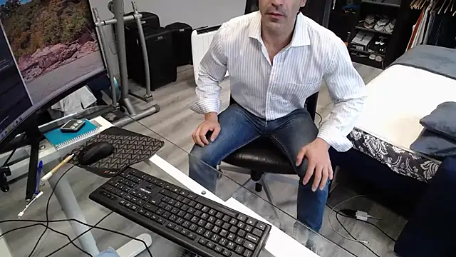 samricci21 online show from December 17, 9:14 am