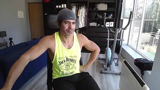 Snapshot of samricci21 chatting on October 13, 10:28 am samricci21 online show from October 13, 10:28 am