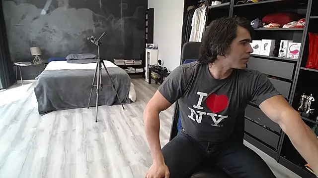 samricci21 online show from March 10, 1:04 pm