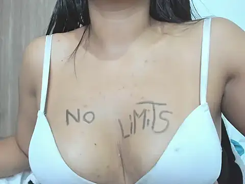 verenicehotxx online show from March 12, 12:36 pm