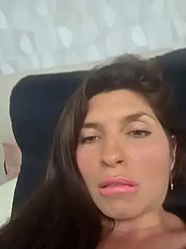 Snapshot of Azahara_Amin_ chatting on February 8, 12:08 am Azahara Amin online show from February 8, 12:08 am