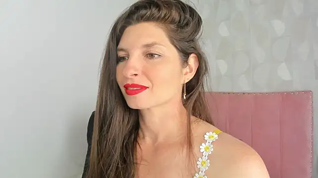 Azahara Amin  online show from October 11, 2:40 pm