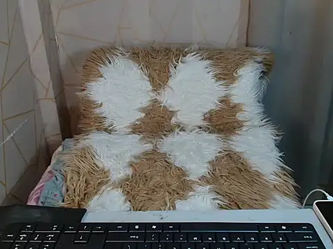 Sweet kitty60xx online show from January 8, 3:12 am