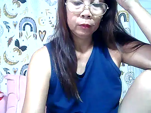 urwife tobe online show from April 23, 9:38 pm