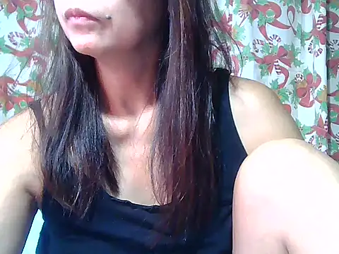 urwife tobe online show from December 20, 6:33 pm