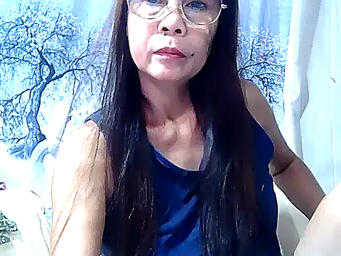 Snapshot of urwife_tobe chatting on September 27, 3:12 am urwife tobe online show from September 27, 3:12 am