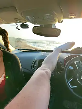 Nicoleevien online show from February 14, 4:56 am