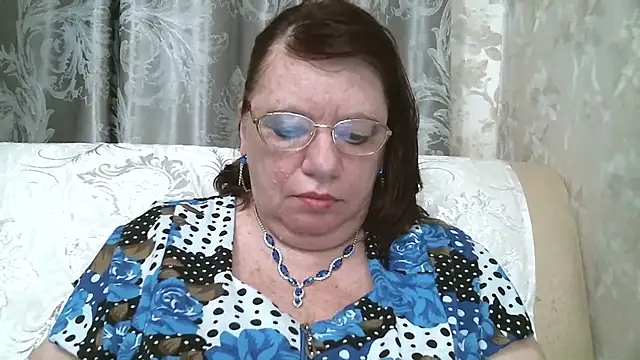 Snapshot of SusanaAhSun chatting on October 9, 11:00 am SusanaAhSun online show from October 9, 11:00 am
