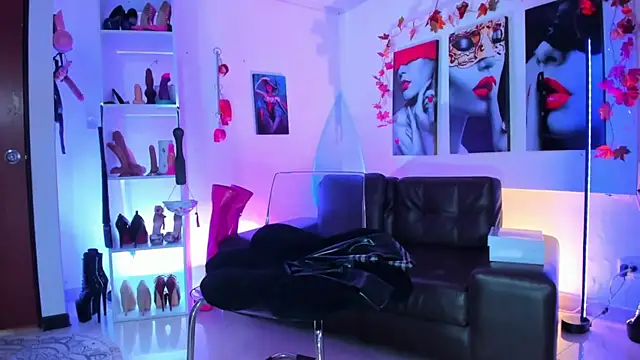 kayilyn online show from February 21, 12:18 pm