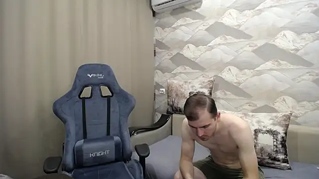 SerzhKorol1 online show from November 11, 5:13 am