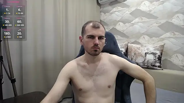 Snapshot of SerzhKorol1 chatting on July 18, 9:51 am SerzhKorol1 online show from July 18, 9:51 am